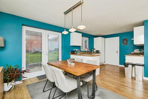 4 bedroom detached house for sale, Hare Edge Drive, Oakwood, DE21