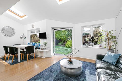 5 bedroom detached house for sale, Springfield Grove, Sunbury-on-Thames, Surrey, TW16