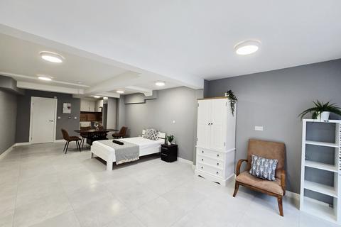 1 bedroom apartment to rent, 2a Burnside Road LG6 Dagenham RM8 1XD