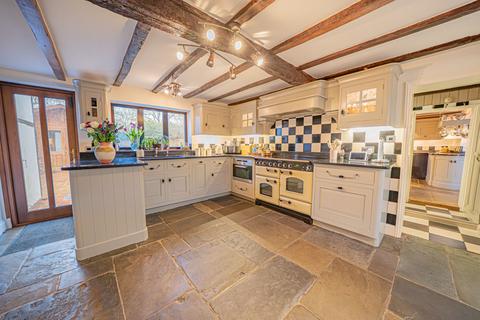 6 bedroom detached house for sale, Warwick Road, Chadwick End, B93