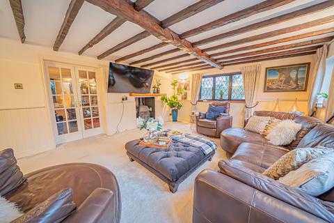 6 bedroom detached house for sale, Warwick Road, Chadwick End, B93
