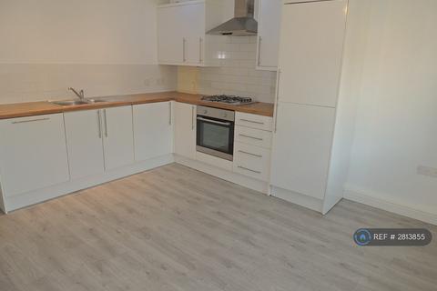 2 bedroom flat to rent, Town Street, Armley, Leeds, LS12