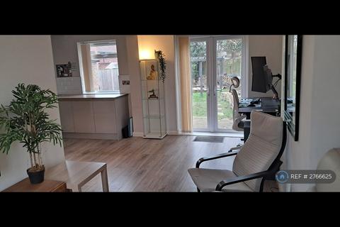 1 bedroom in a house share to rent, Woodview, Nottingham, NG12