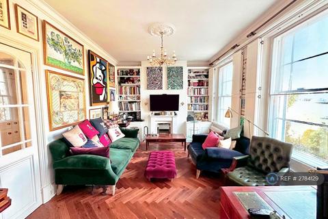 2 bedroom flat to rent, Hampstead Lane, London, N6