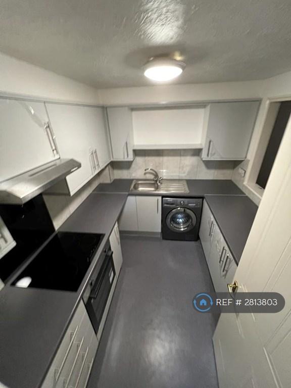 Newly Fitted Kitchen