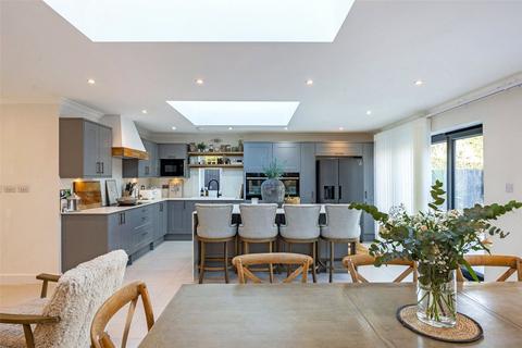 4 bedroom detached house for sale, New Road, Pamber Green, RG26