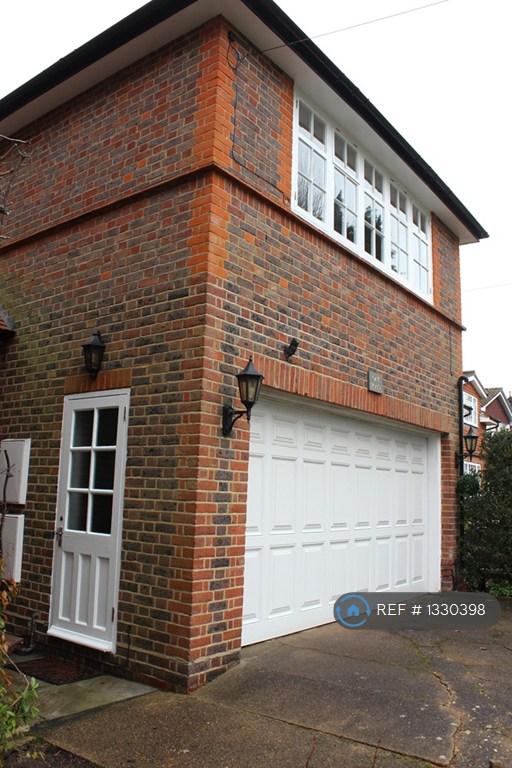 Garage With Entrance