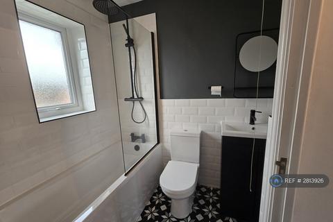 2 bedroom terraced house to rent, Hackworth Close, Wigan, WN1