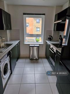 2 bedroom flat to rent, Hither Green Lane, London, SE13