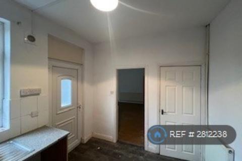 2 bedroom semi-detached house to rent, Sandymount Road, Rotherham, S63