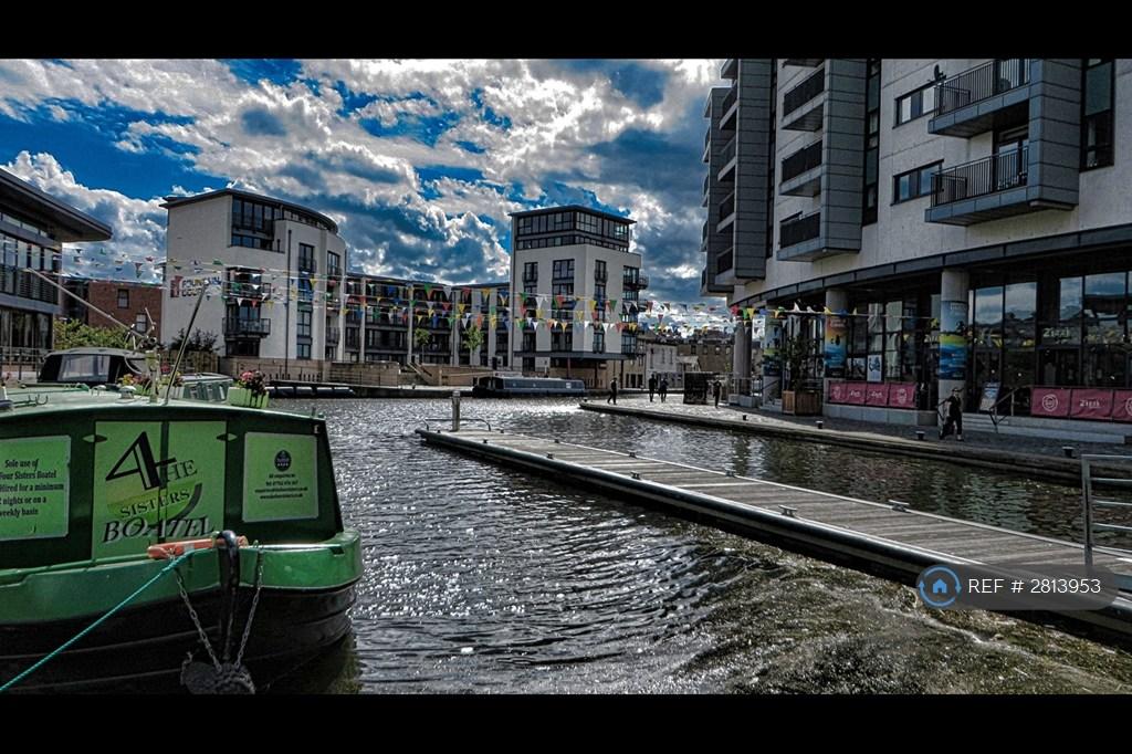 Walks Along Th Canal
