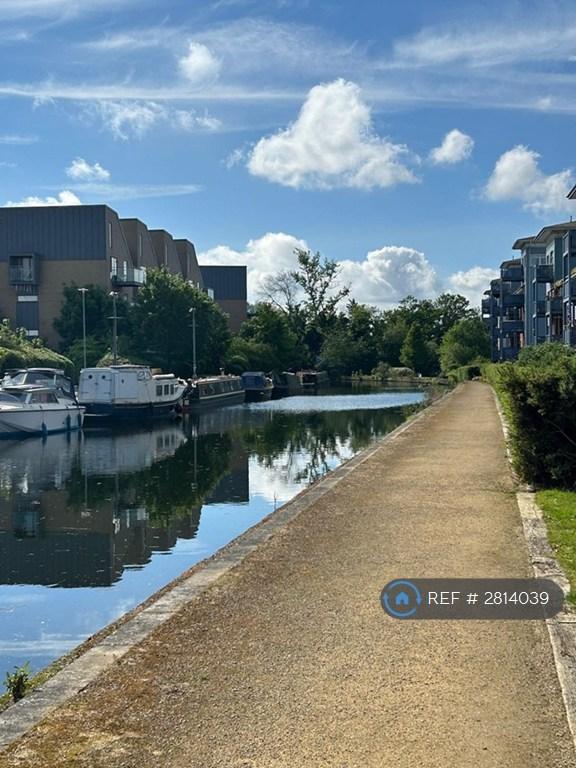 Grand Union Canal Pathway