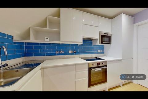1 bedroom flat to rent, Garratt Lane, London, SW18