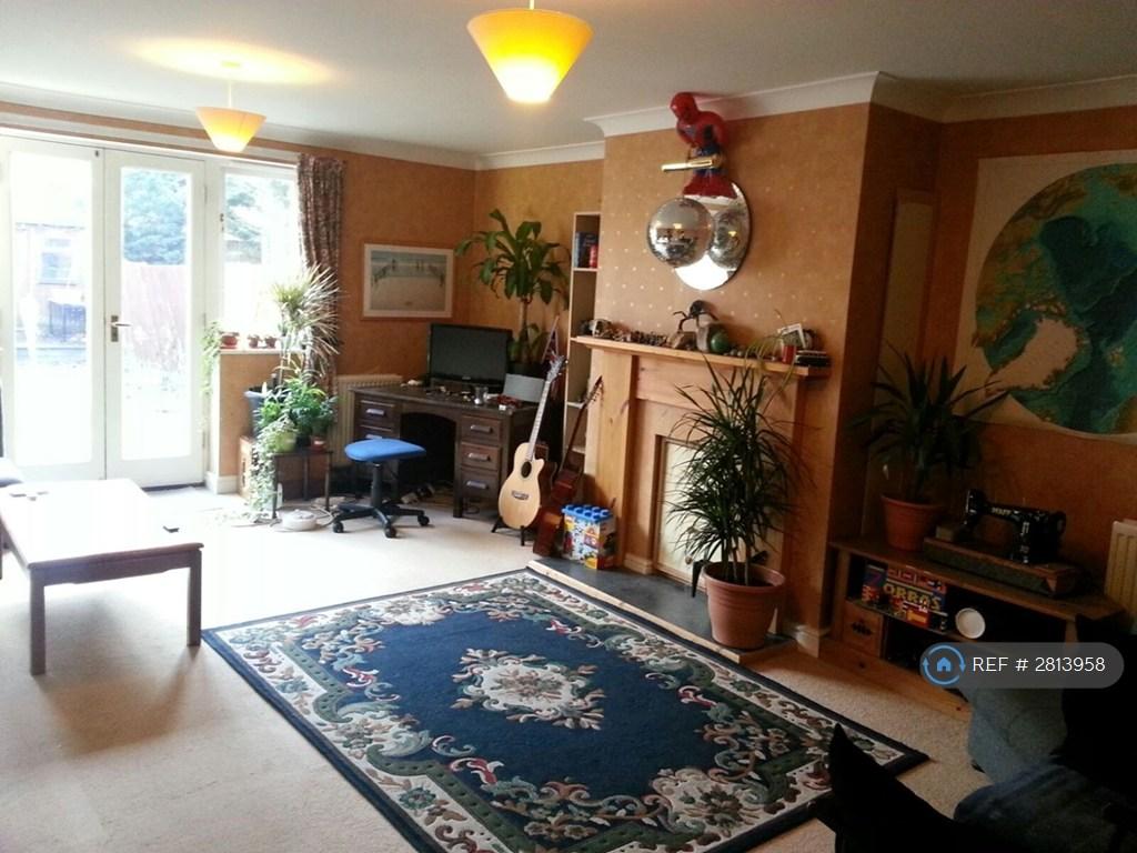 Lounge 1