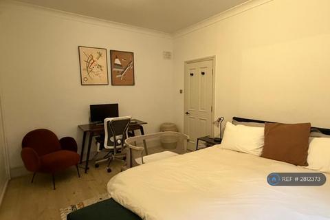 2 bedroom flat to rent, Palace Court, London, W2