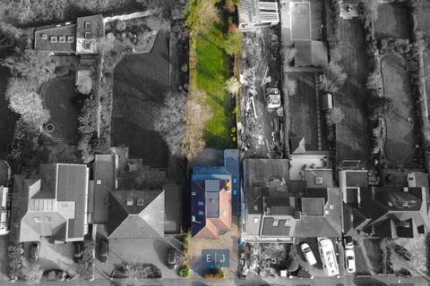 undefined, Stradbroke Grove, Buckhurst Hill IG9