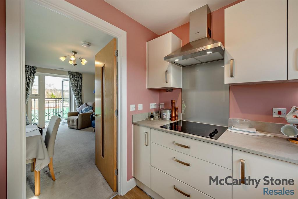 8679400-interior15-800.jpg
