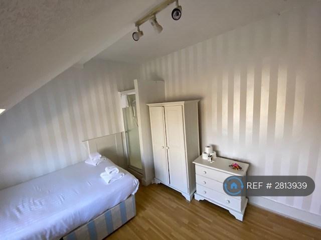 Room 7