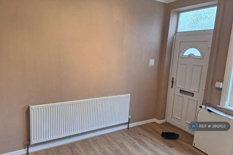 2 bedroom terraced house to rent, Fenpark Road, Stoke-On-Trent, ST4
