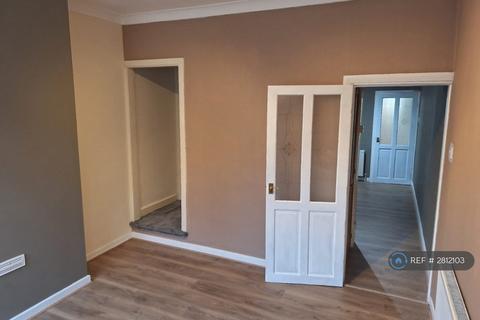 2 bedroom terraced house to rent, Fenpark Road, Stoke-On-Trent, ST4