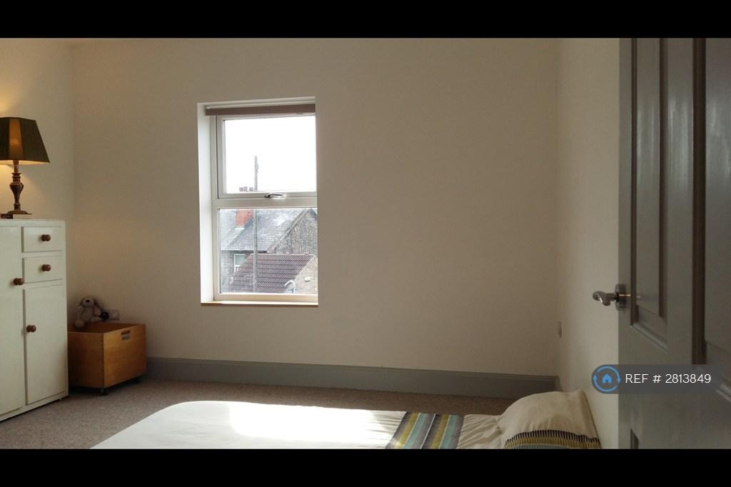Large Front Double Bedroom
