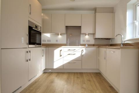 2 bedroom flat for sale, Renfields, Henry House, RH16