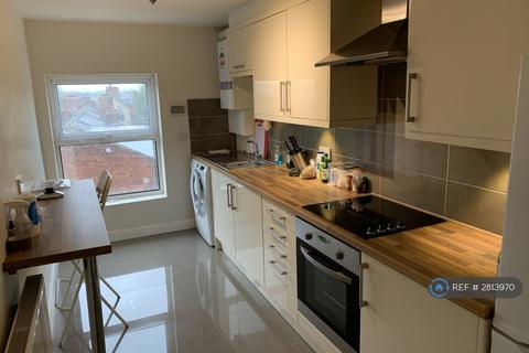 2 bedroom flat to rent, Moorland Hall, Leeds, LS3