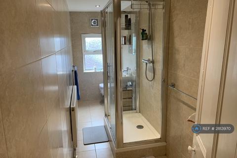 2 bedroom flat to rent, Moorland Hall, Leeds, LS3