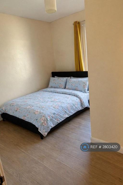 Room 1 (Ensuite)