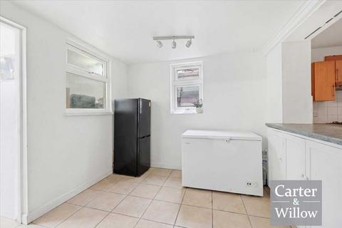 3 bedroom terraced house for sale, Porters Avenue, Essex