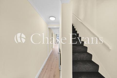 2 bedroom flat to rent, Schooner Close, Isle Of Dogs, London, E14