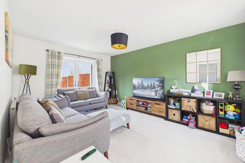 3 bedroom semi-detached house for sale, Newbury Street, Towcester, NN12