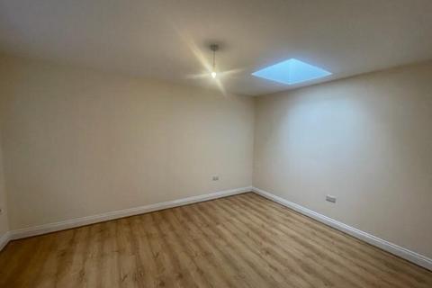 undefined, Hidden Close, West Molesey