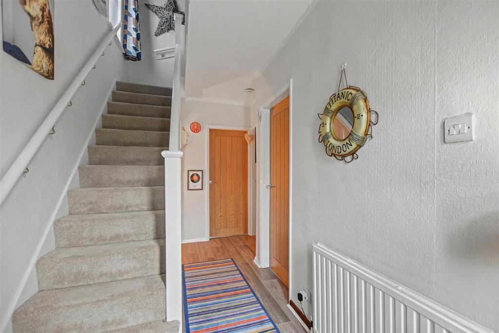 Entrance Hall 1.jpeg