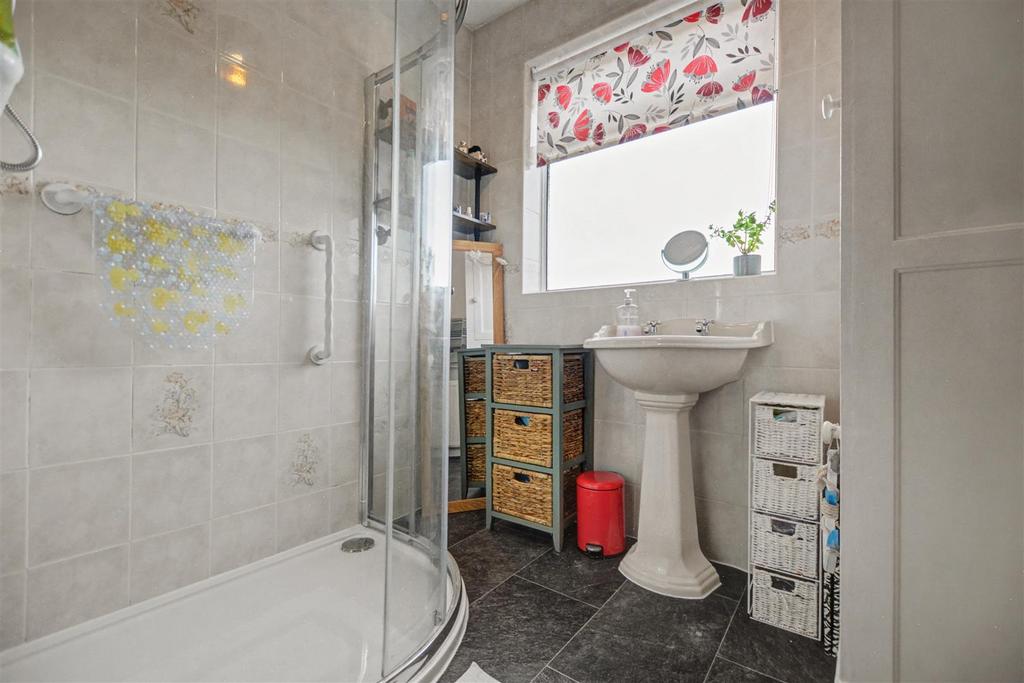 Shower Room.jpeg