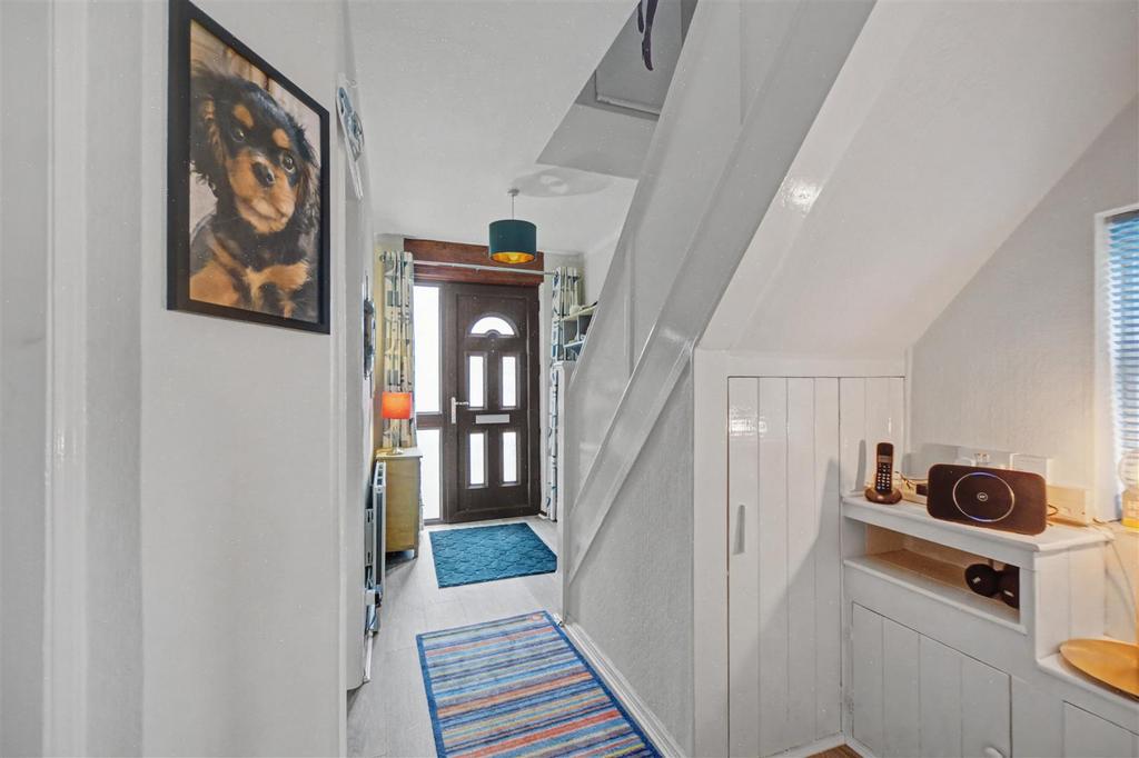 Entrance Hall 2.jpeg