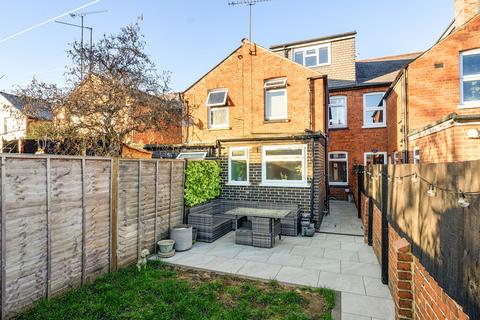 undefined, Kings Road, Reading RG4