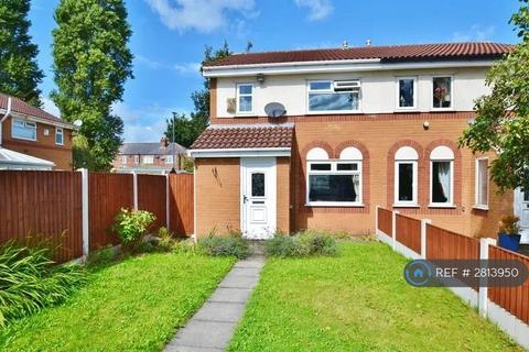 3 bedroom semi-detached house to rent, Harecastle Avenue, Manchester, M30