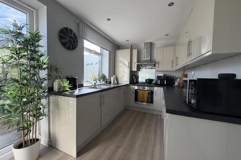 undefined, Prospect Gardens, Bradford BD13