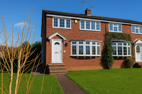 3 bedroom house to rent, The Avenue, Billericay, CM12