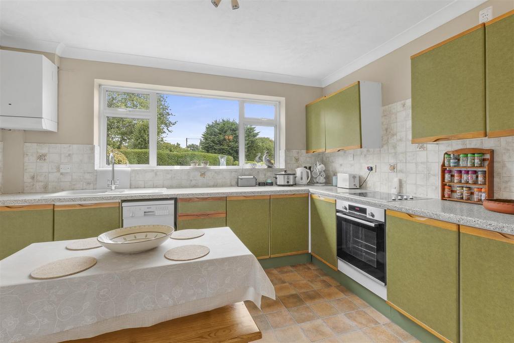 Karibu, Missenden Road, HP15 6 DN-8.jpg