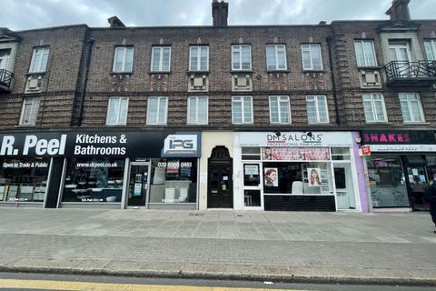 Woodhouse Road, London N12