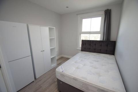 2 bedroom flat to rent, Gladstone Road WD17, Watford, WD17