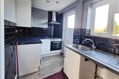 3 bedroom terraced house to rent, Lytton Road, Chadwell St Mary, Grays, RM16