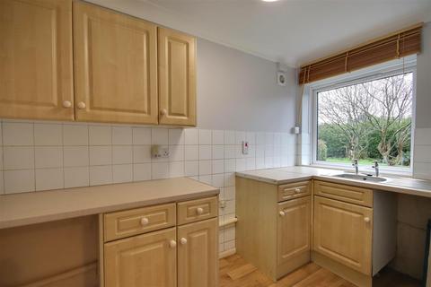 undefined, Crabtree Lane, Lancing, BN15