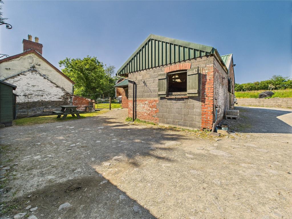 3 Bay Stable Block