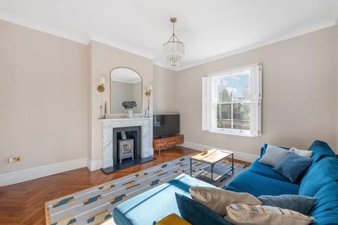 3 bedroom flat for sale, Bromley Grove, Bromley BR2