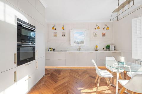 3 bedroom flat for sale, Bromley Grove, Bromley BR2
