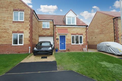 Rollyway Gardens, Hutton Park, NE24