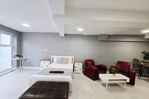 1 bedroom apartment to rent, 2a Burnside Road LG7 Dagenham RM8 1XD